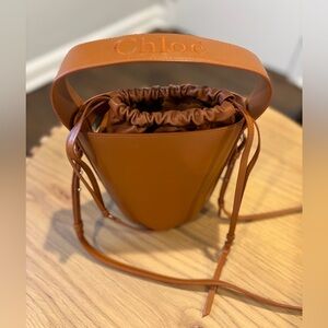 CHLOÉ Sense Leather Bucket Bag